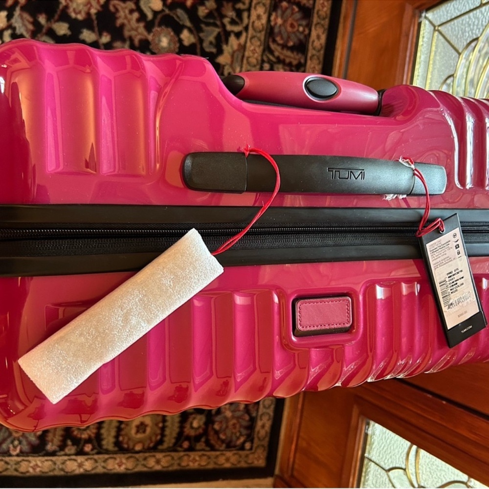 Tumi 19° extended trip for Wheel packing case. NWT. - Picture 5 of 16